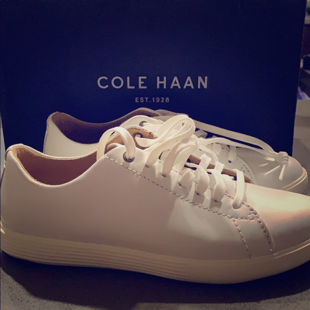 NWT Cole Han grand crosscourt II SZ 5